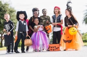 kids celebrating on halloween 