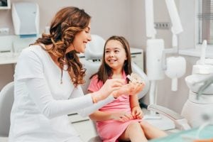 child at the dentist